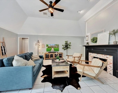 15402 Willow Shores Drive - Photo Thumbnail 10