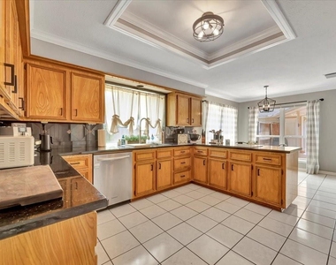 15402 Willow Shores Drive - Photo Thumbnail 23
