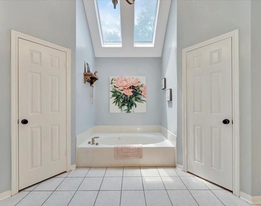 15402 Willow Shores Drive - Photo Thumbnail 21