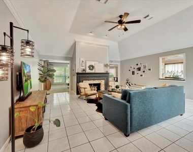 15402 Willow Shores Drive - Photo Thumbnail 12