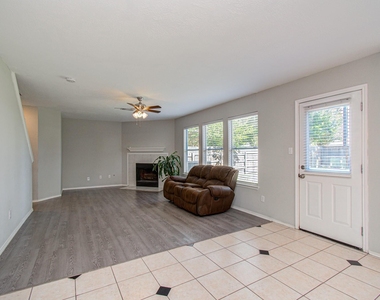 16126 Coleburn Drive - Photo Thumbnail 8
