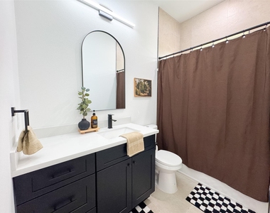 3920 Aledo Street - Photo Thumbnail 13