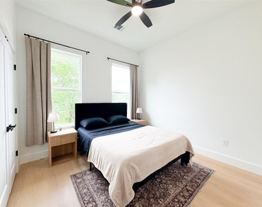 3920 Aledo Street - Photo Thumbnail 11