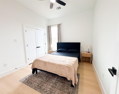 3920 Aledo Street - Photo Thumbnail 12