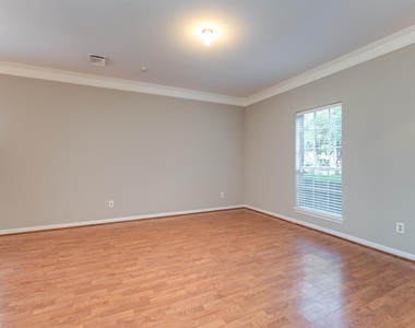 2710 Double Lake Drive - Photo Thumbnail 9