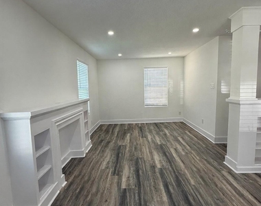 705 W Stanford - Photo Thumbnail 4