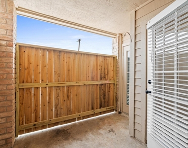 14600 Fonmeadow Drive - Photo Thumbnail 25