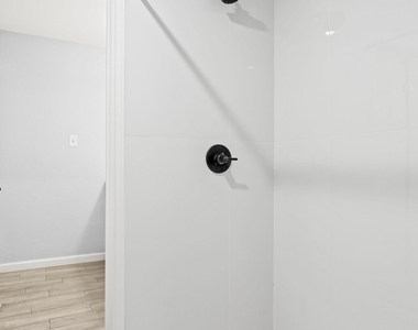 14600 Fonmeadow Drive - Photo Thumbnail 22