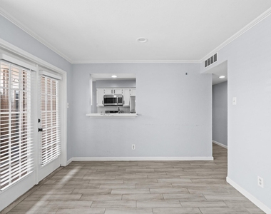 14600 Fonmeadow Drive - Photo Thumbnail 8