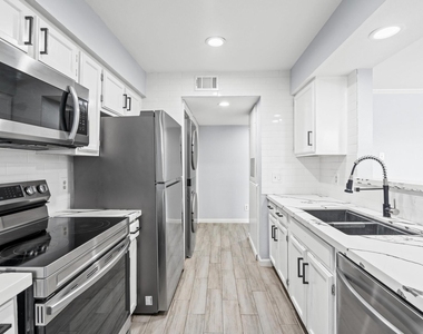 14600 Fonmeadow Drive - Photo Thumbnail 4