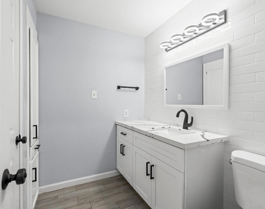 14600 Fonmeadow Drive - Photo Thumbnail 10