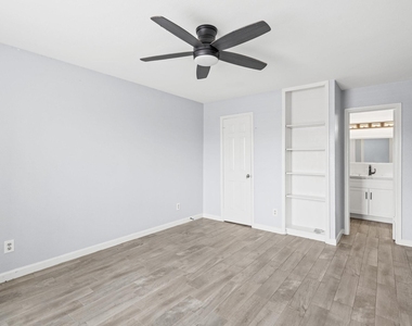 14600 Fonmeadow Drive - Photo Thumbnail 13