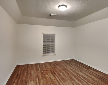 814 Spring Source Place - Photo Thumbnail 21