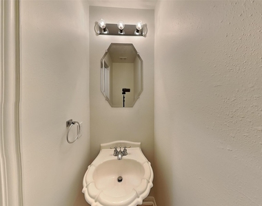 814 Spring Source Place - Photo Thumbnail 7