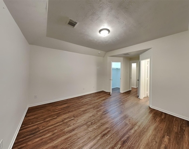 814 Spring Source Place - Photo Thumbnail 15