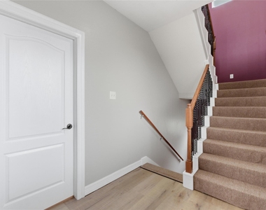 408 Eichwurzel Lane - Photo Thumbnail 37