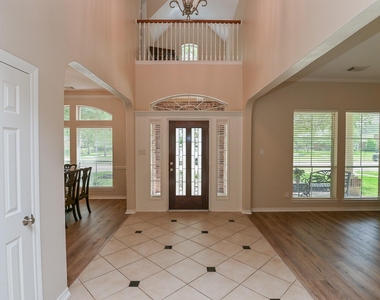 7218 Spring Run Lane - Photo Thumbnail 4