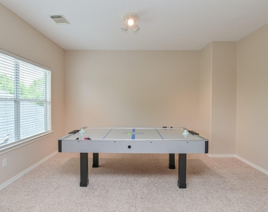 7218 Spring Run Lane - Photo Thumbnail 23