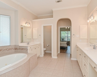 7218 Spring Run Lane - Photo Thumbnail 19