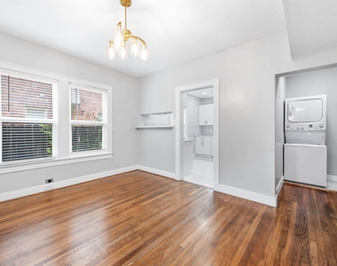 2511 Arbor Street - Photo Thumbnail 6