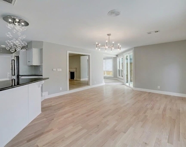 3605 Plumb Street - Photo Thumbnail 12