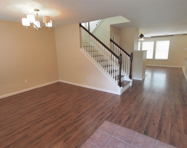 21211 Bridge Springs Ln - Photo Thumbnail 3