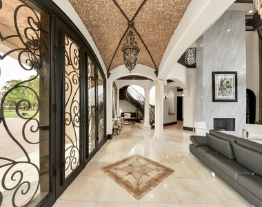 11103 Memorial Drive - Photo Thumbnail 3