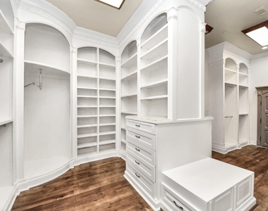 11103 Memorial Drive - Photo Thumbnail 24