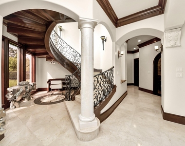 11103 Memorial Drive - Photo Thumbnail 7
