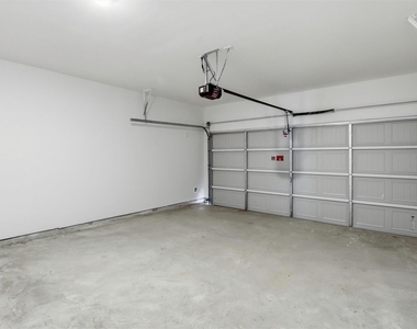 3538 Adelie Lane - Photo Thumbnail 34