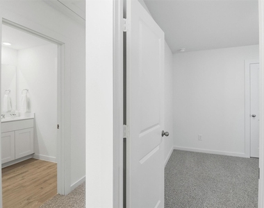 3538 Adelie Lane - Photo Thumbnail 33