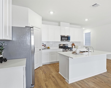 3538 Adelie Lane - Photo Thumbnail 5