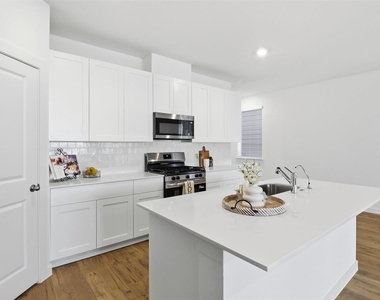 3538 Adelie Lane - Photo Thumbnail 6