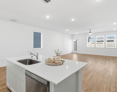 3538 Adelie Lane - Photo Thumbnail 9