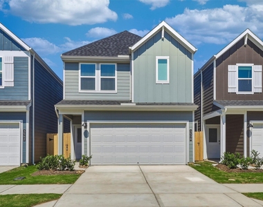3538 Adelie Lane - Photo Thumbnail 1