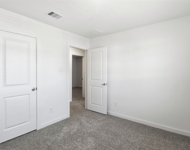 3538 Adelie Lane - Photo Thumbnail 32