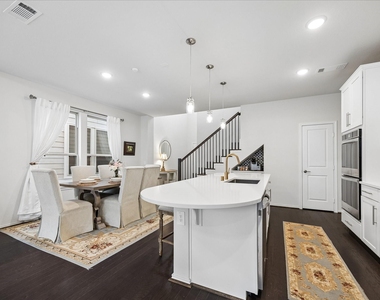 4026 Delta Rose Street - Photo Thumbnail 11