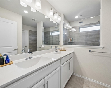 4026 Delta Rose Street - Photo Thumbnail 16