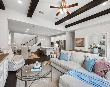 4026 Delta Rose Street - Photo Thumbnail 9
