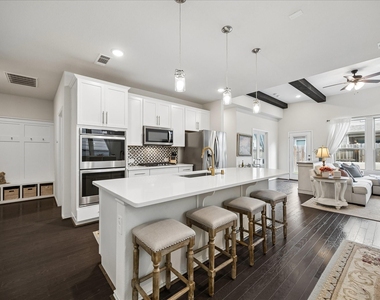4026 Delta Rose Street - Photo Thumbnail 13