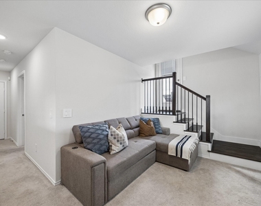 4026 Delta Rose Street - Photo Thumbnail 19