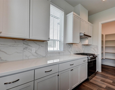2710 Grand Fountains Drive - Photo Thumbnail 23
