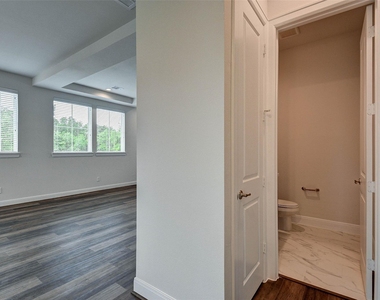 2710 Grand Fountains Drive - Photo Thumbnail 25