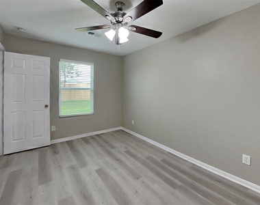 16778 N Thrasher Drive - Photo Thumbnail 10