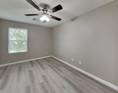 16778 N Thrasher Drive - Photo Thumbnail 17
