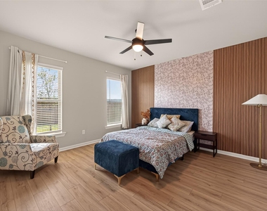 1010 Gentle Nook Drive - Photo Thumbnail 32