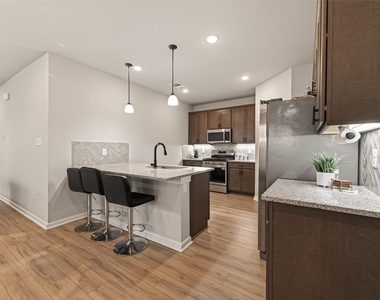 1010 Gentle Nook Drive - Photo Thumbnail 15