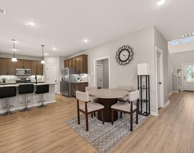 1010 Gentle Nook Drive - Photo Thumbnail 7