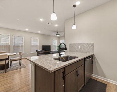 1010 Gentle Nook Drive - Photo Thumbnail 17