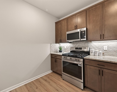1010 Gentle Nook Drive - Photo Thumbnail 16